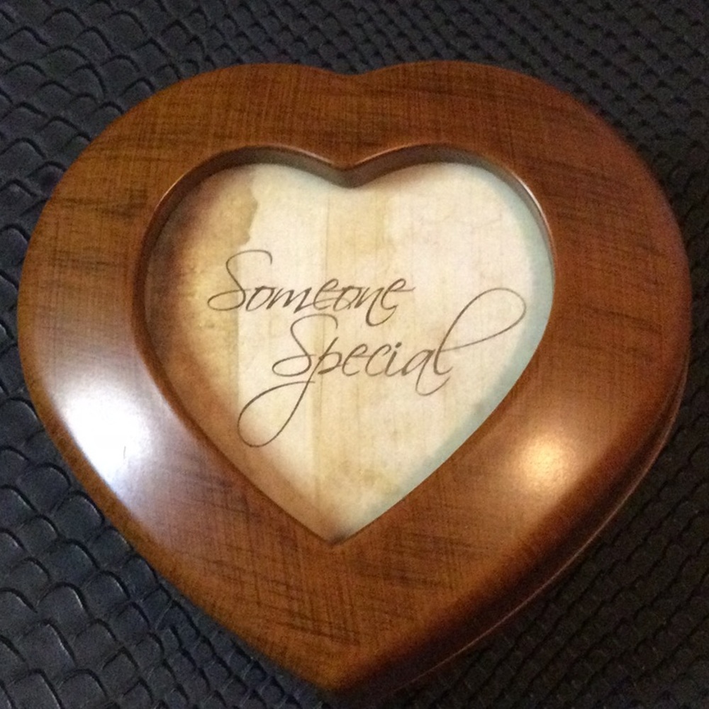 Wooden Heart Music box